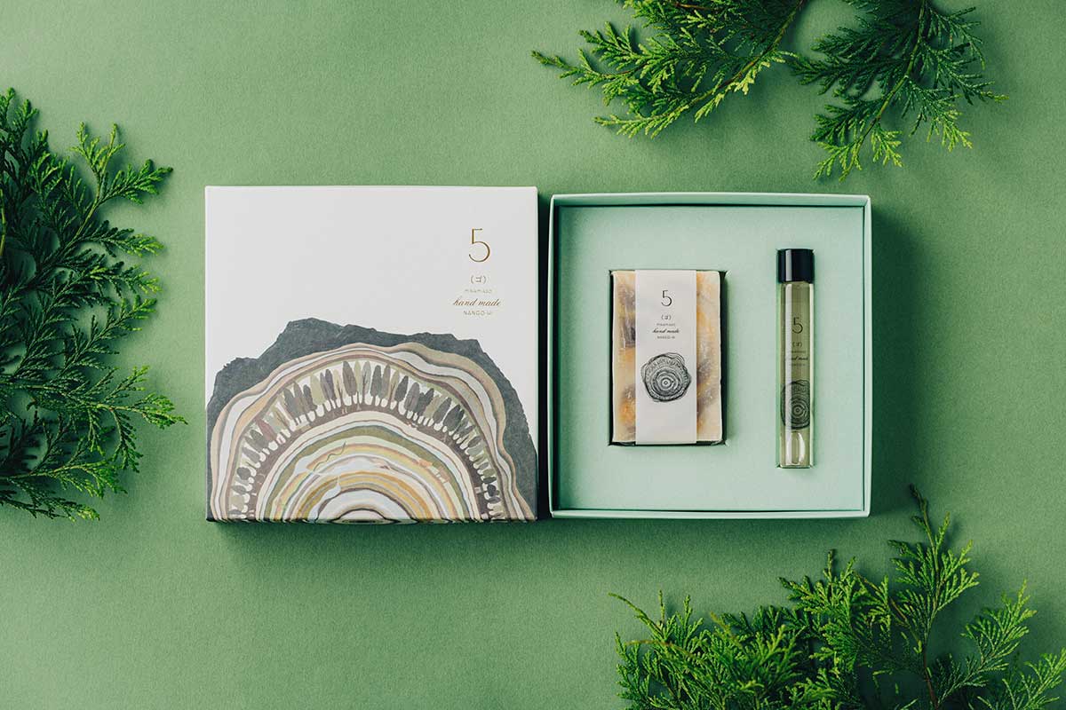 「南郷檜」石鹸＆フレグランスオイル【５】