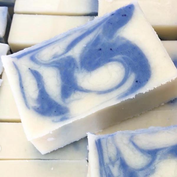 浜嶋酒造合資会社「鷹来屋」の酒粕石鹸